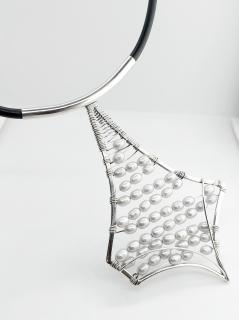 Elegantní náhrdelník s přírodními perlami (Elegantní náhrdelník s přírodními perlami)