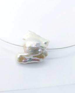 Modelový náhrdelník s raritní barokní mořskou perlou