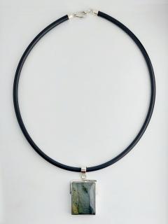 Modelový stříbrný náhrdelník s labradoritem  (Stříbrný modelový náhrdelník s labradoritem )
