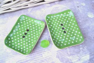 SAPONKA Mýdlenka keramická zelená s bílými puntíky - 1 ks