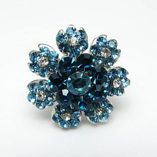 Prsten vykládaný kamínky Barva: Modrá