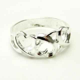 Stříbrná srdíčka, prsten, 18mm