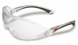 2840 - Ochranné brýle 3M, čirý polykarbonátový zorník, integrované chrániče obočí, polohovatelné postranice s nastavitelnou délkou, měkké vnitřní…