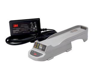 VÝPRODEJ TR-641E Kit s nabíječkou pro jednu baterii filtrační jednotky 3M Versaflo řady TR-600 a TR-800