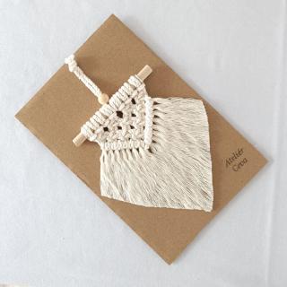 Mini macramé dekorace (k zavěšení na stěnu)