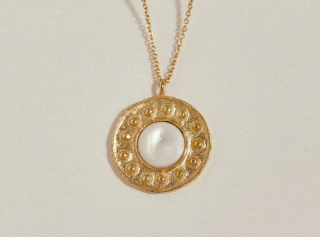 Pozlacený náhrdelník Medea Agapé Studio