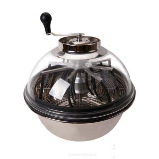 Bowl Trimmer 48cm (19 ) - manuální pohon (Urban Bowl Trimmer s průhledným víkem zjednoduší práci při sklízení bylinek. Střihač má průměr 48 centimetrů s odnímatelnou rukojetí a mřížkou.)