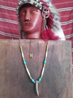 amulet na krk náhrdelník srnčí parůžek,kostice,mosazné korálky,rokajl, (cena za kus)