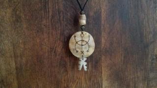 amulet na krk s kostěným přívěskem (cena za kus)