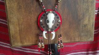 kožený amulet lebka a čelisti z Norka Amerického (cena za kus)