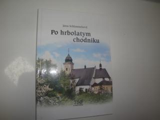 Po hrbolatym chodniku-Jana Schlossarková (podpis autorky )