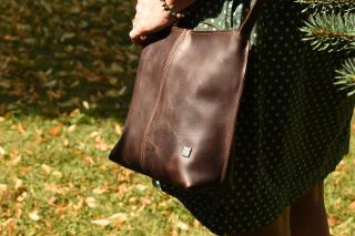 Dámská kožená kabelka přes rameno Fiala 51832 barva šití: béžová