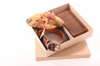 Luxusní dárkový set kožené peněženky, opasku a šátku pro  ženy hnědý  S733642HUN obvod pasu: 85cm