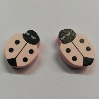 Dřevěné korálky beruška světle růžová - 14 x 19 mm