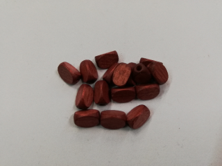 Dřevěné korálky pro tvorbu trojhranný ovál cihlový - 9x5 mm