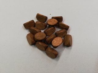 Dřevěné korálky pro tvorbu trojhranný ovál hnědá 1 - 9x5 mm