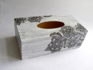Krabička dřevěná na papírové kapesníky - Krajka v patině