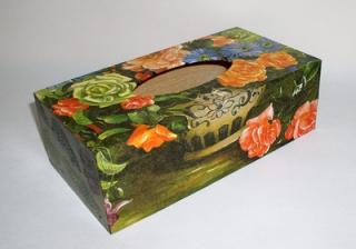 Krabička dřevěná na papírové kapesníky - Kytice
