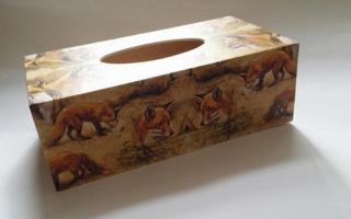 Krabička dřevěná na papírové kapesníky - Lištičky