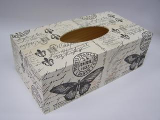 Krabička dřevěná na papírové kapesníky - Motýl