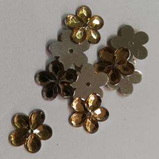 Našívací korálky kabošony květinka zlatá - 12mm