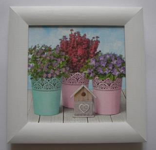 Obrázek dřevěný malovaný rámeček 19 x 19 cm - Plechové květníky