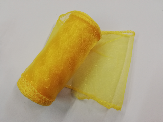 Organza šíře 12 cm obšitá - barva 11 žlutá (cena za metr)