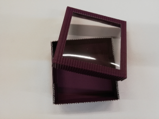 Papírová dárková krabička z vlnité lepenky - fialová - 3x10x10 cm