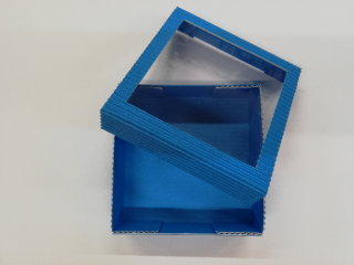 Papírová dárková krabička z vlnité lepenky - modrá - 3x10x10 cm