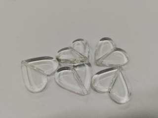 Plastový korálek srdce čirý 24x22 mm