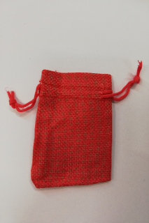 sáček jutový červený 9x7 cm