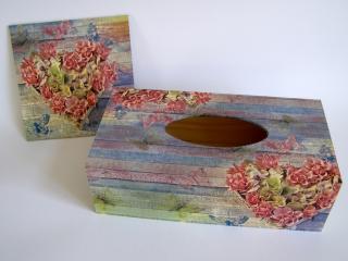 Sada - dřevěná krabička a obrázek - Květy v srdci
