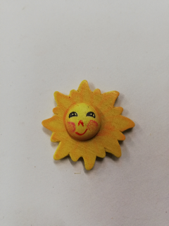 Samolepící dřevěné sluníčko 3,5 cm
