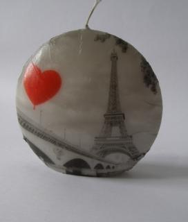 Svíčka z parafínového vosku zdobená - disk 147 mm - Láska v Paříži