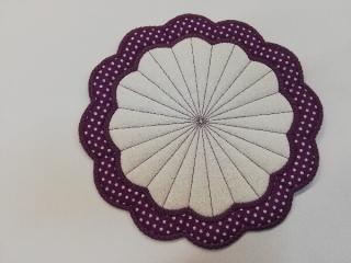 Textilní prostírání na stůl kulaté 20cm - fialové 4