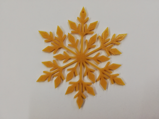 Vánoční ozdoba vločka - výtisk 3D - 11cm - medová