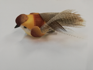 Závěsná dekorace na klip ptáček 7cm - hnědý/ oranžový/ šedý