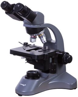 Binokulární mikroskop Levenhuk 720B (Zvětšení: 40 – 2000 x. Je vybaven achromatickými objektivy vysoké kvality a Abbeovým kondenzorem s irisovou clonou. )
