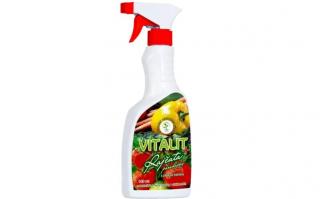 Biostimulant na rajčata (Podporuje růst rostlin a listové plochy, tvorbu kořenů, kvetení a vývoj plodů.)