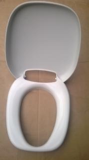 Sedátko pro toaletu WC / C 200 (Pro toalety C 200)