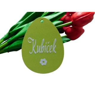 Barevné velikonoční vajíčko se jménem a kytičkou