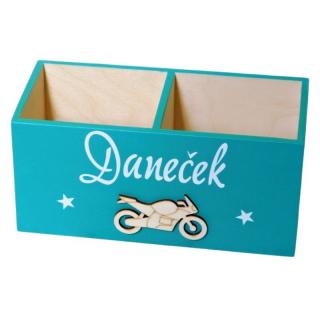 Dřevěný pastelkovník se jménem a motorkou - tyrkys/zelený