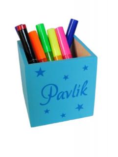 Dřevěný stojan na pastelky se jménem tyrkys/modré písmo