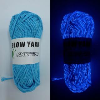 Glow in dark příze modrá svítící modře (70m/50g)