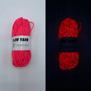 Glow in dark příze sytá růžová svítící růžově (70m/50g)