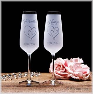 Svatební skleničky Frosty se jmény novomanželů (Svatební dar sklenice na sekt)