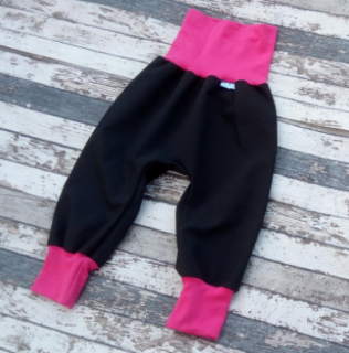 Softshellové kalhoty Yháček vel. 104 (JARNÍ/PODZIMNÍ) - ČERNÉ (růžová) (Softshellové kalhoty Yháček verze jarní softshell)