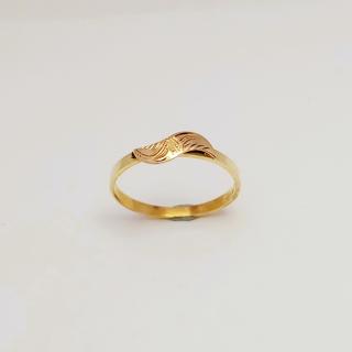 Zlatý prsten 1,15g 585/1000