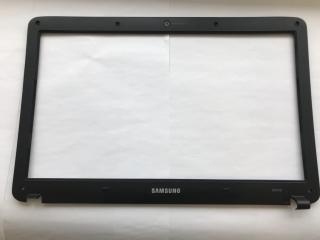 LCD rámeček pro Samsung RV510  PF1L11Q415