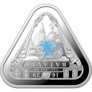 Stříbrná mince Triangular Batavia 1 oz 2019